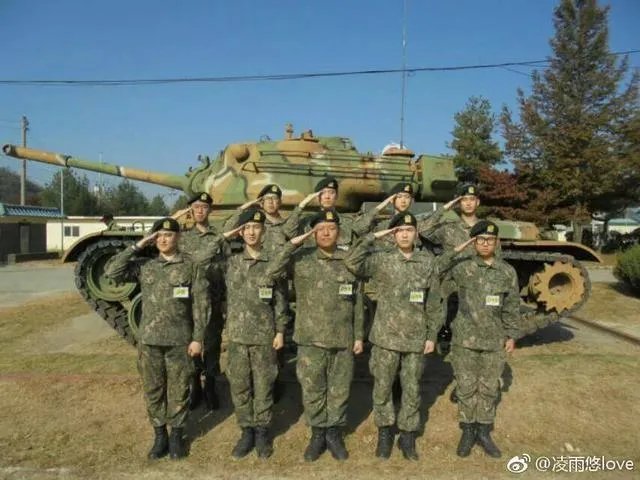 对于金秀贤服兵役一事怎么看？