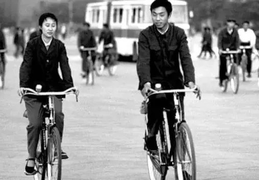 山西90后新人定制二八大杠做婚车,二八大杠究竟是什么?