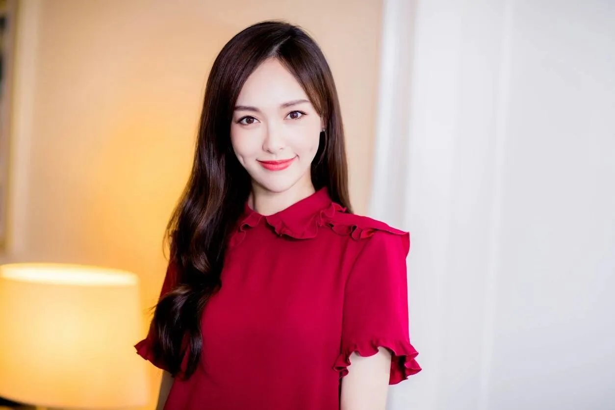 唐嫣燕云台造型上线，看着还Ok吗，令人期待吗？