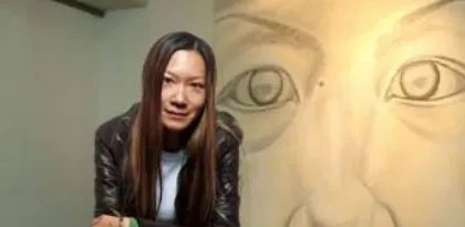 曲家瑞老师家境好艺术修养高,为何红不起来?