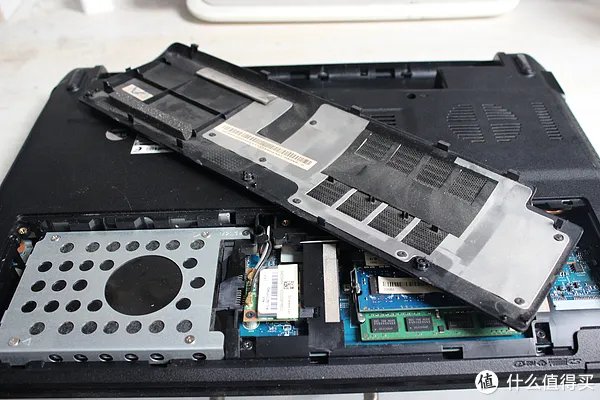 拆机清灰科普志 — Acer 宏碁 AS4750G 拆机清灰装系统
