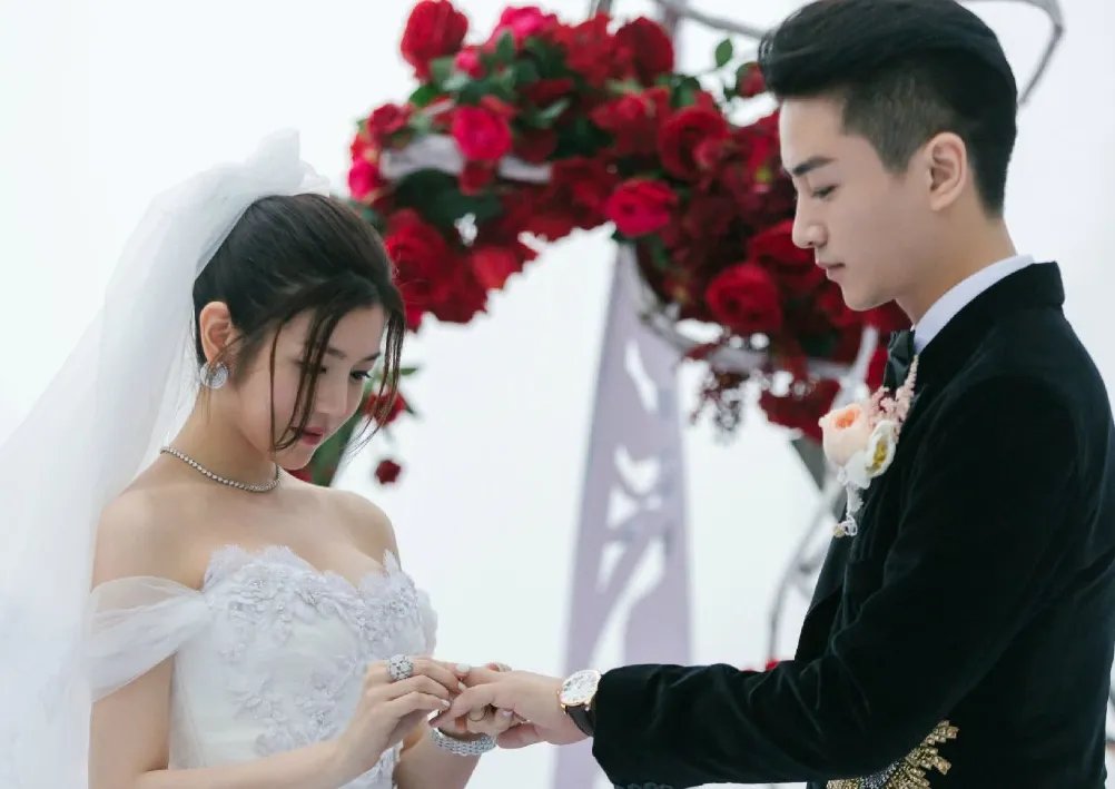 为什么赵丽颖不见陈晓