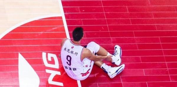 易建联在广东队的时候,一共拿到过多少个总决赛MVP呢?