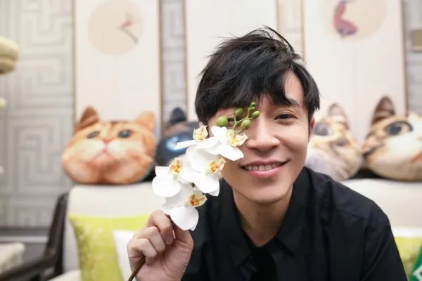 吴青峰被前经纪人起诉违反《著作权法》,为何前经纪人被网友骂背信弃义?