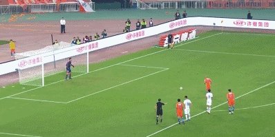 鲁能主场3:0战胜大连一方,两回合4:0强势晋级足协杯决赛,怎么看双方的表现?