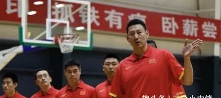 李楠即将出任国家队主教练,他的薪水会是多少?中国男篮史上薪金最高的教练是谁?