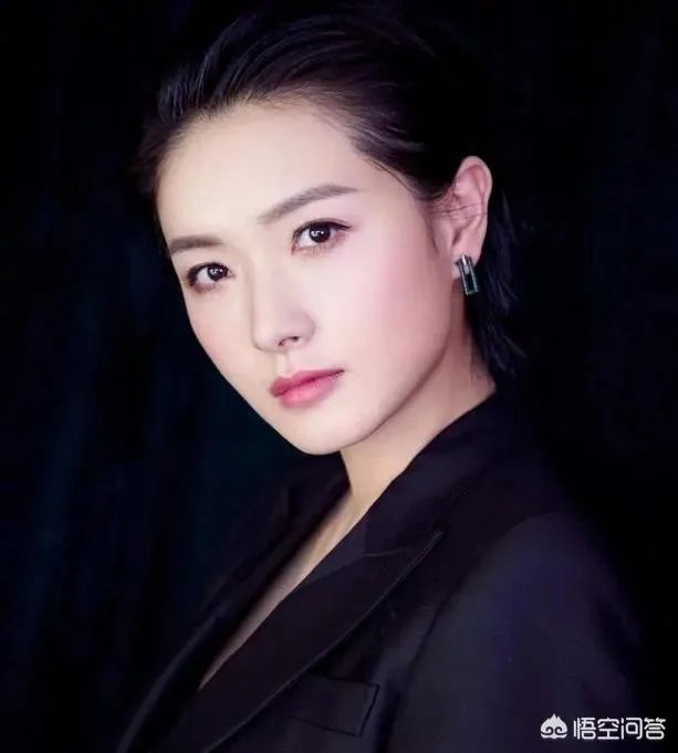 《乘风破浪的姐姐里面,为什么万茜那么受女明星的欢迎?