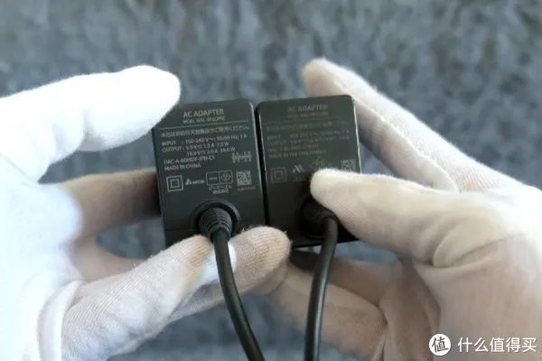 瞎摸瞎玩 篇二十八:来了来了,OLED来了——任天堂Switch OLED版本开箱与简单对比