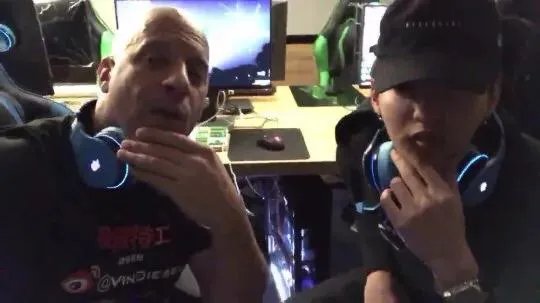 丁俊晖网吧玩游戏上热搜,娱乐圈有哪些喜欢“泡网吧”的艺人?