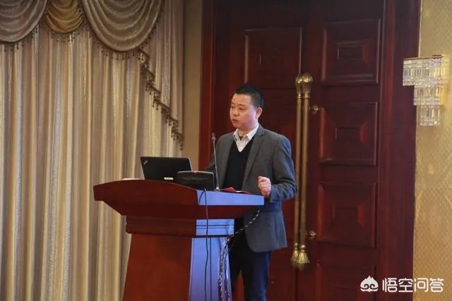 央视品牌顾问李光斗又跟人互掐了？发生什么事了？