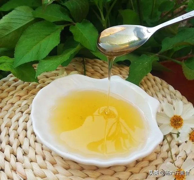 怎样辩认真假蜂蜜有知道吧?谢谢了?