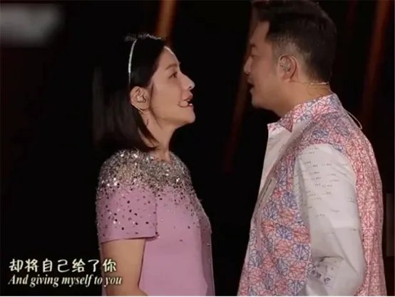 胡可回应沙溢系错扣子