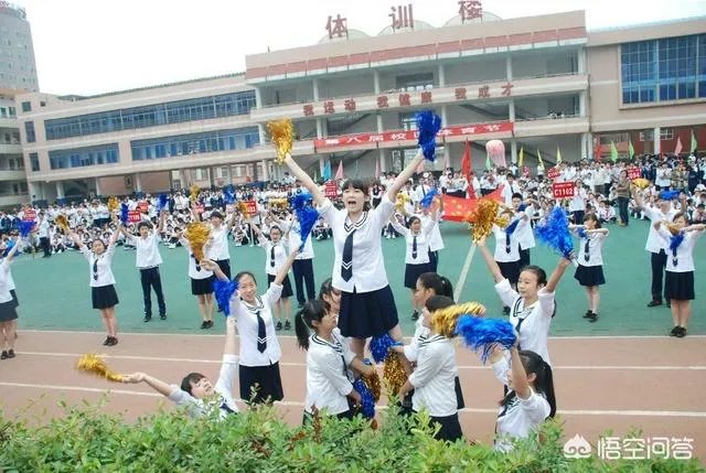 为什么有人说好学校是稀缺资源?中国教师的学历到底有多高?