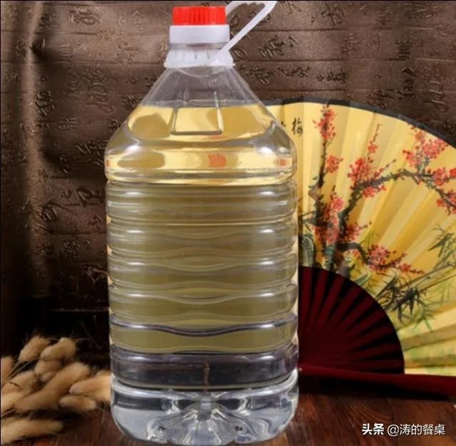 酒友们!朋友之间聚会!你最多的一次喝过白酒1斤吗?