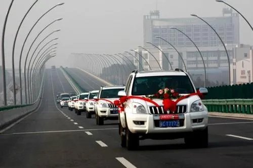 结婚车队怎么安排 结婚车队一般几辆好
