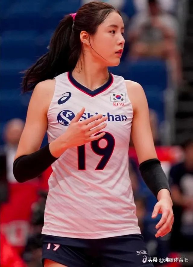 若韩国女排美女二传李多英来中国打球,会让排超联赛的关注度进一步提升吗?你怎么看?