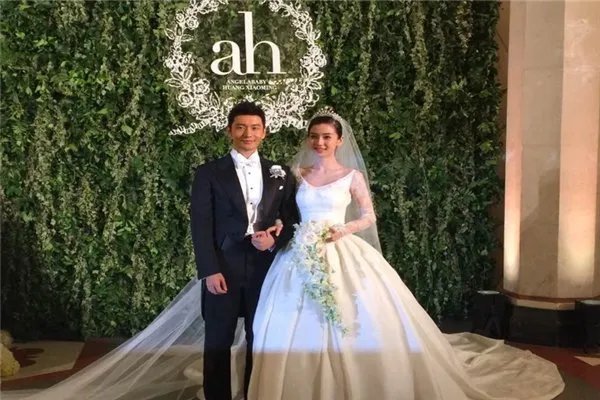 郑恺发文欠苗苗一个婚礼,婚礼对于双方来说重要吗?