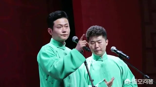 郭德纲称相声演员要“状元才,英雄胆,城墙厚的一张脸”,有几人能达到这个标准?