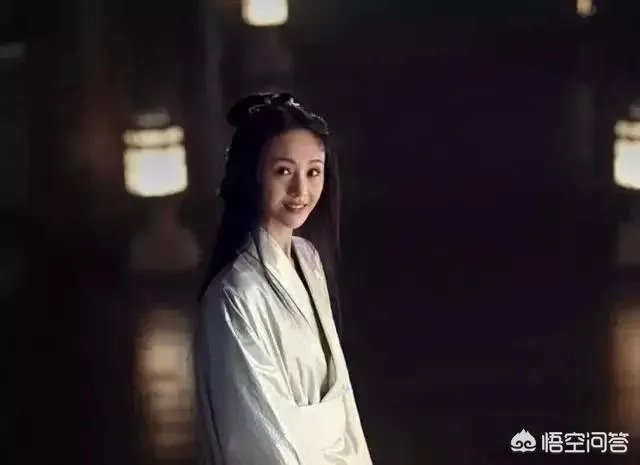 你们觉得郑爽与沈月谁最好看?