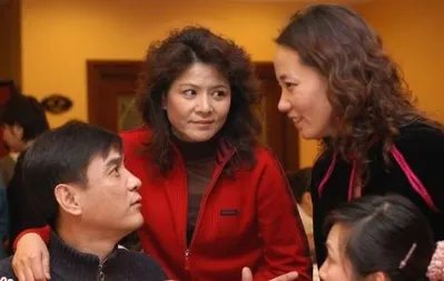 周野芒现任妻子