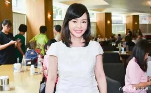狄莺自曝当众踹蓝洁瑛,罗霈颖都避她三分,后来怎样?