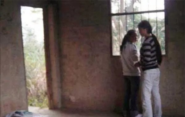当年那个找工作被拐卖的17岁女孩,将计就计把人贩子卖掉,她后来怎样?