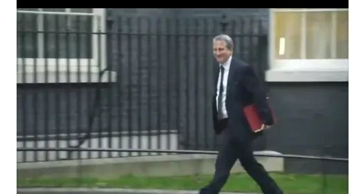 英国国际发展大臣辞职是什么原因?