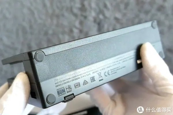 瞎摸瞎玩 篇二十八:来了来了,OLED来了——任天堂Switch OLED版本开箱与简单对比