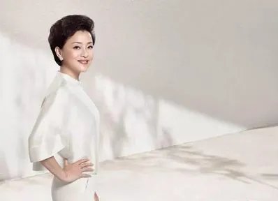 杨澜上浪姐惊艳众人，只有女人才更懂得女人的心思吗？