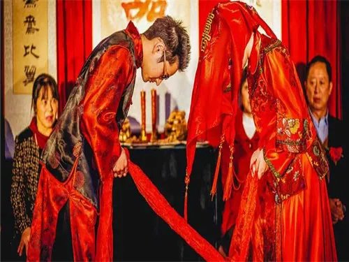 中国现代结婚的风俗 现代结婚习俗流程有哪些