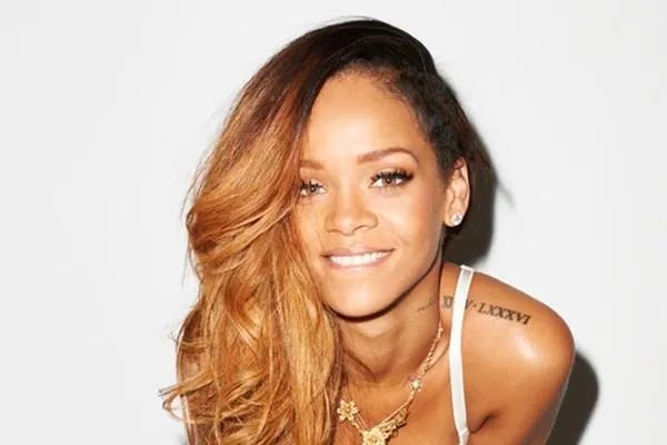 全球最富女歌手Rihanna身价上百亿,她的成功来自于什么?