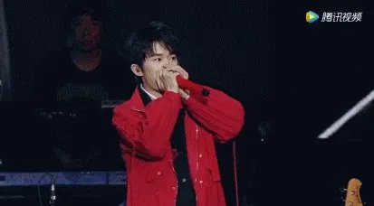如何看待易烊千玺被格莱美邀请?
