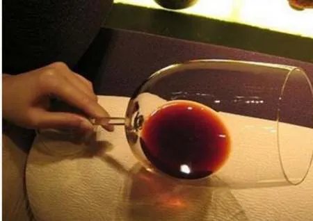 葡萄酒越贵就越好吗,怎样才算一瓶好葡萄酒呢?
