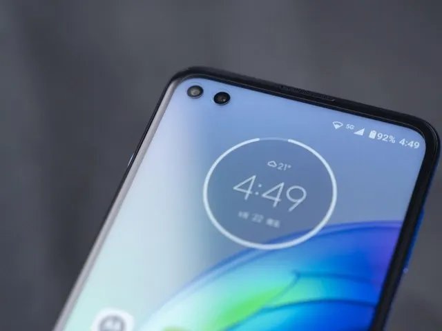 摩托罗拉：异物阻挡不影响moto隔空充电