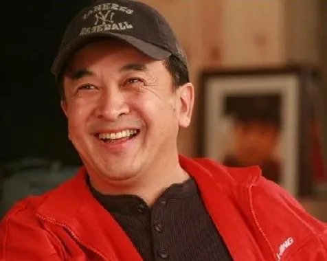 连上24次春晚,被免职后“消失”5年的黄宏,现状如何?