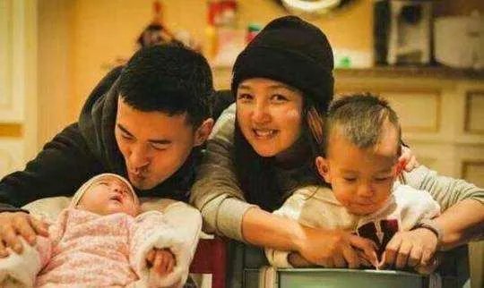 超女何洁为什么离婚了
