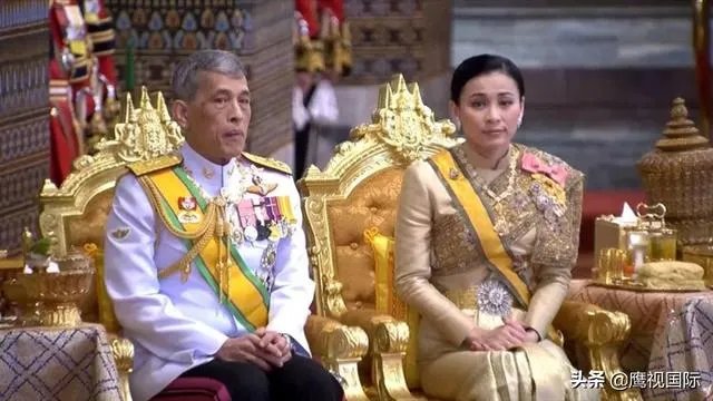 泰国贵妃诗妮娜为何不到三个月就被废？