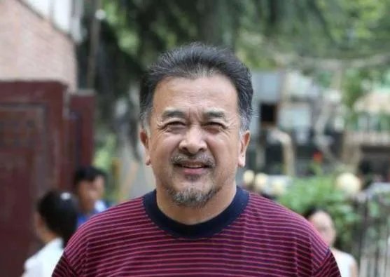 连上24次春晚,被免职后“消失”5年的黄宏,现状如何?