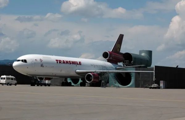 金鹏航空是廉价航空吗？可以说说吗？