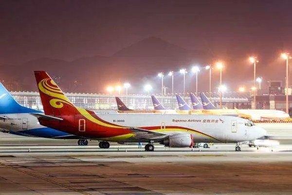 金鹏航空是廉价航空吗？可以说说吗？