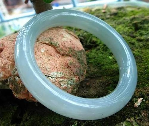 玉镯的种类