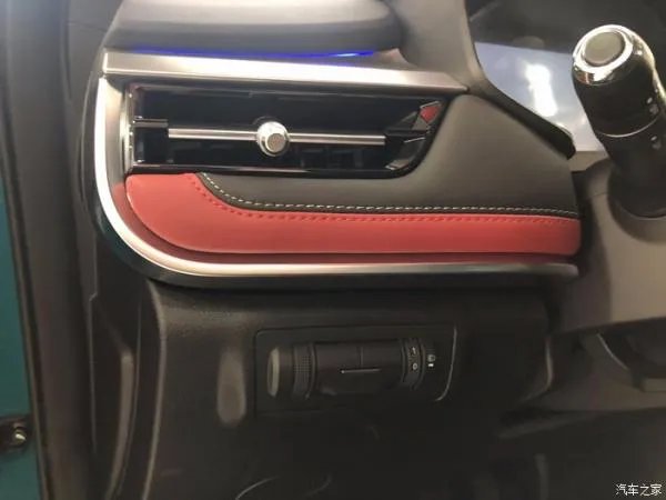 到店看车，多方位欣赏全新一代瑞虎7的身姿！