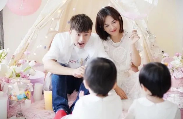 谢娜挺超大孕肚现身深圳,张杰紧随呵护爱妻,他们的感情为何一直这么好?