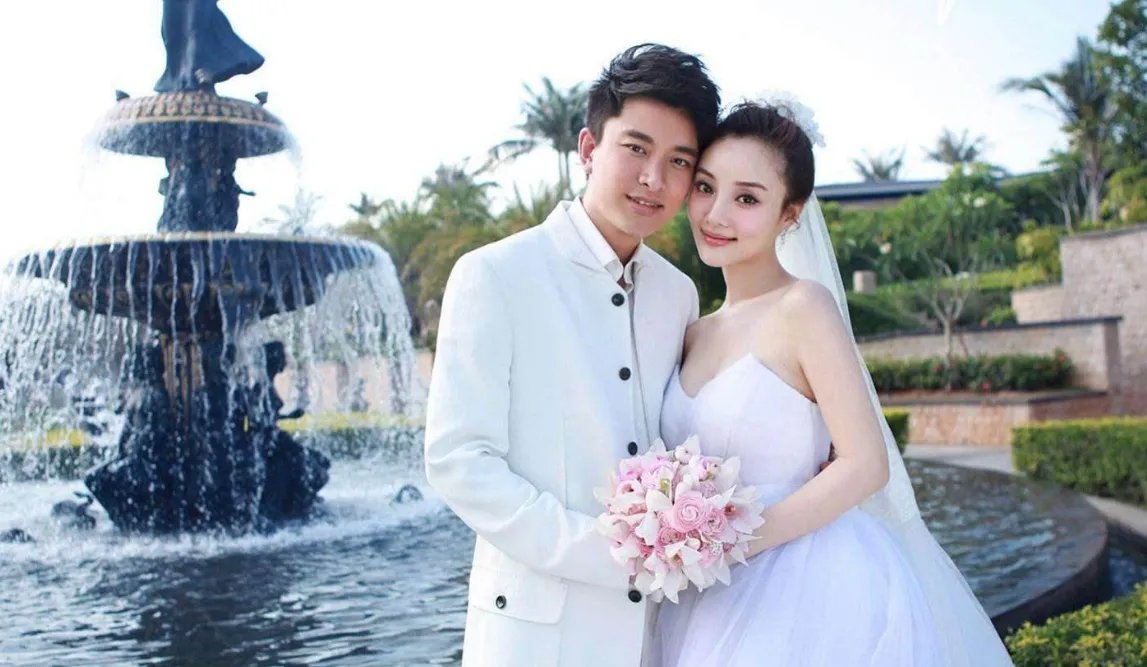 网曝董璇高云翔离婚,娱乐圈中还有哪些因出轨事件离婚的情侣?