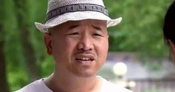 51岁“刘能”二婚后儿女双全,前妻照片曝光:他为什么要离婚?