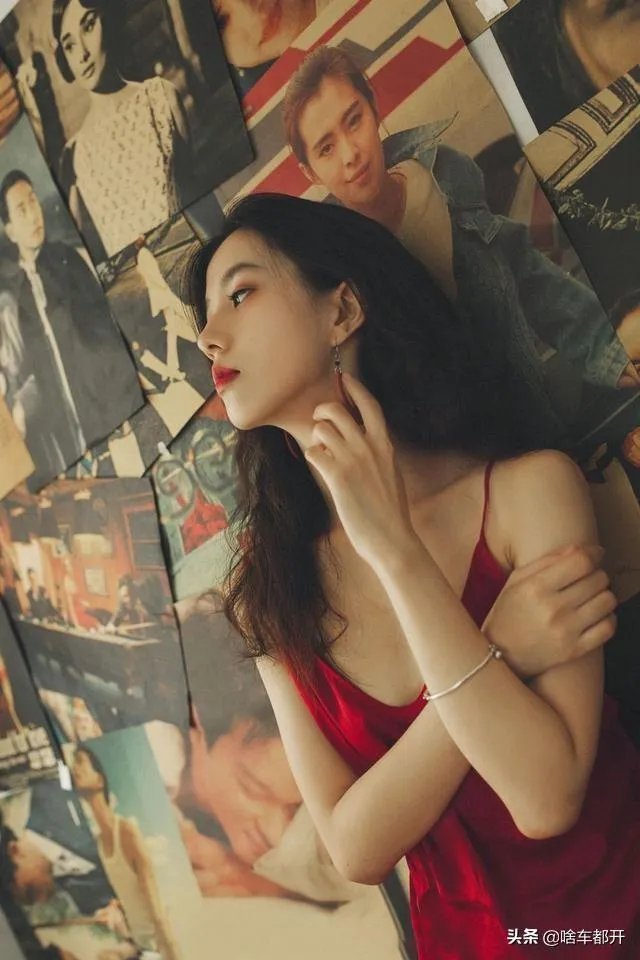 谁手机里有美女美景图片,能不能分享让大家看看?