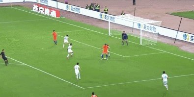 鲁能主场3:0战胜大连一方,两回合4:0强势晋级足协杯决赛,怎么看双方的表现?