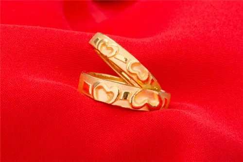女士黄金戒指款式图片欣赏 黄金戒指变形怎么办