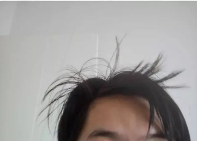 昨天“立扫把”,今天倒立上厕所?沙雕网友的脑洞有多大!