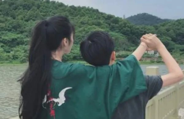 接吻时闭眼和不闭眼分别体现什么?